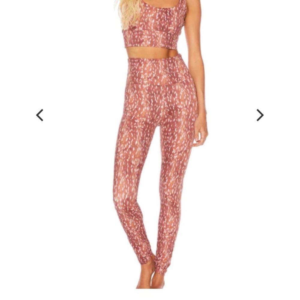 Beach Riot piper leggings.